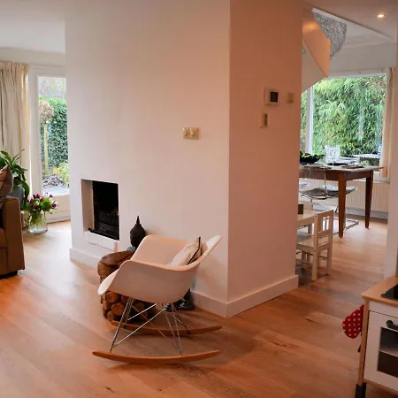Quaint Holiday Home In Noordwijkerhout Near Lake *